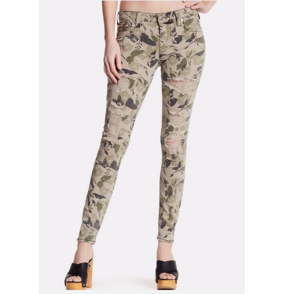 True Religion Super Skinny Garden Camo Distressed Jeans Size 29 - Picture 1 of 10